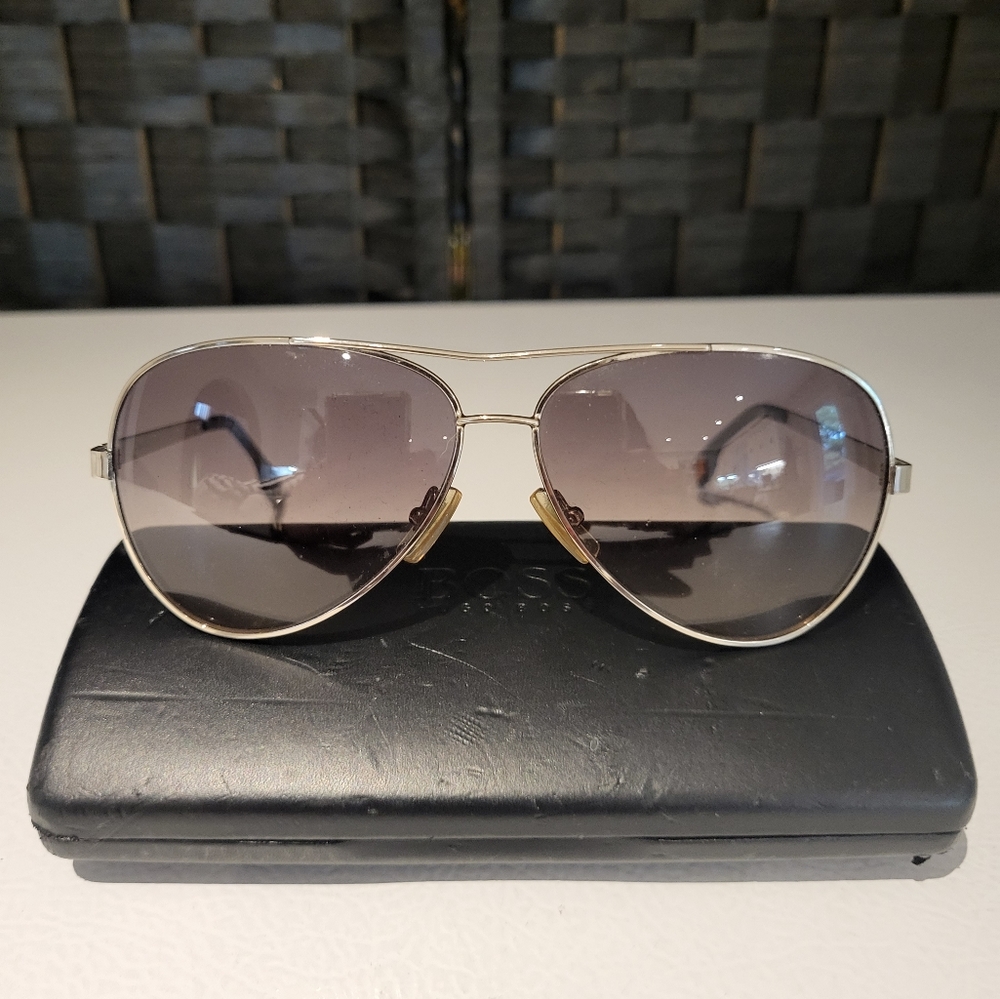 HUGO BOSS SUNGLASSES-Gold